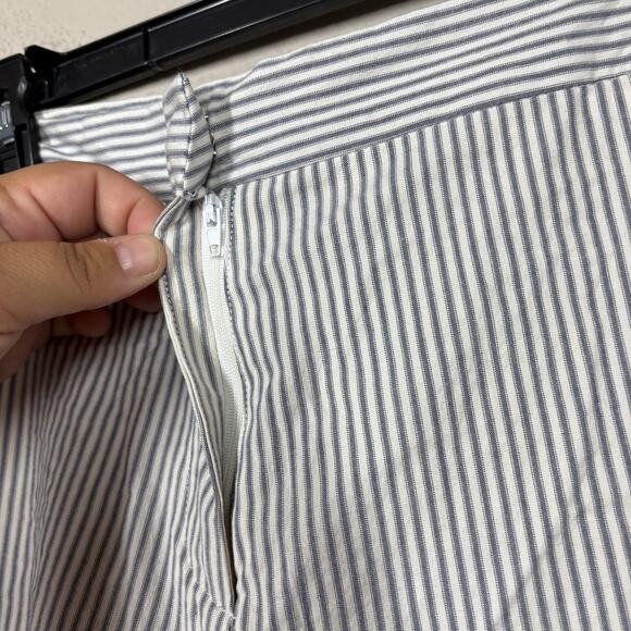 Amanda & Chelsea Plus 18W Contemporary Fit Ankle Pants Low Rise Gray Stripe - Picture 7 of 11